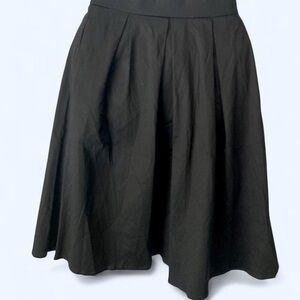 Black pleated skirt with zipper Tandisk M